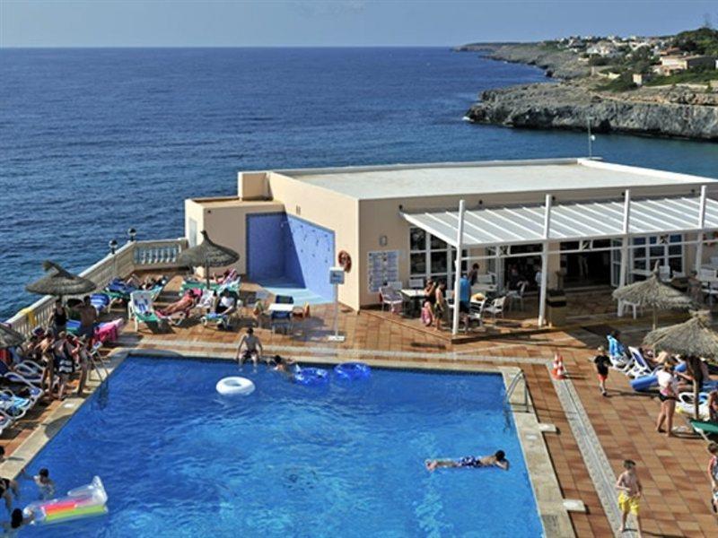 Globales America Hotell 4*