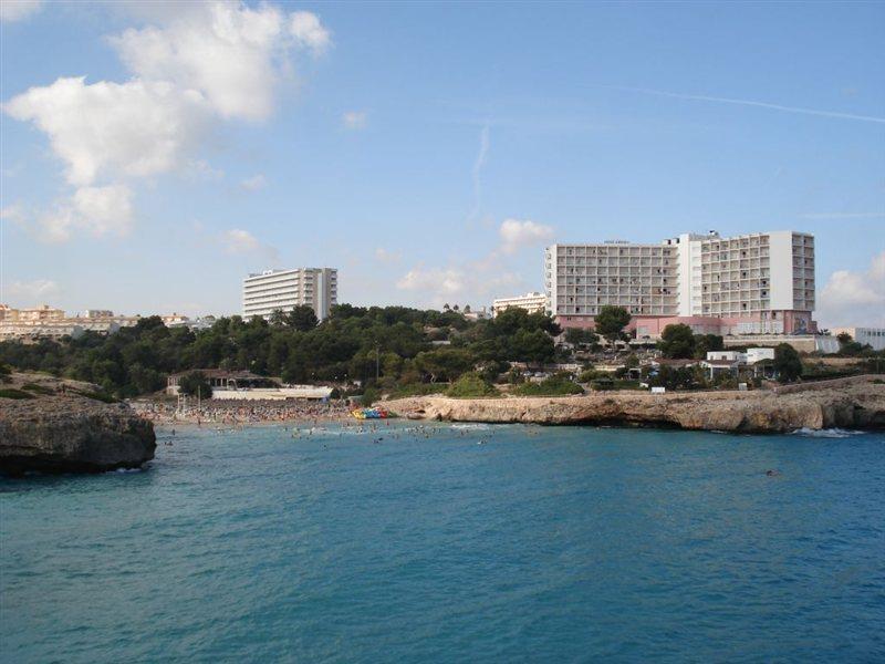 Globales America Hotell 4*