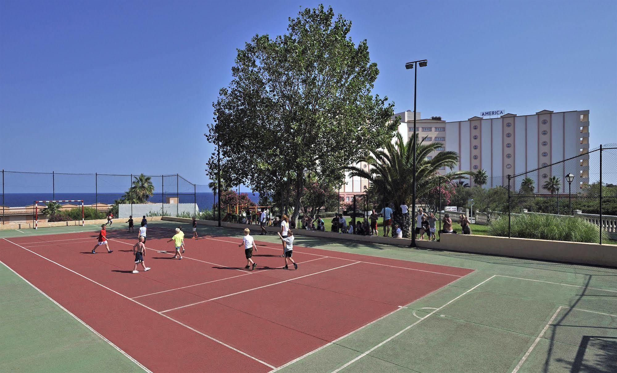 Hotell Globales America 4*